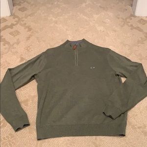 Men’s Vineyard Vines 1/4 zip sweater - like new !